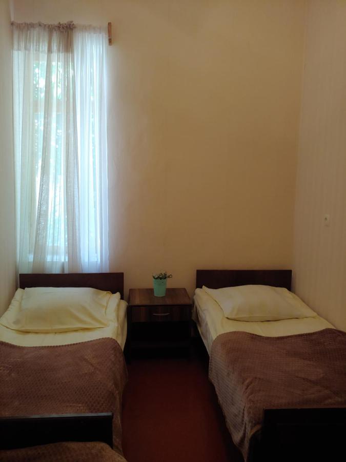 Ailama Guesthouse Местія Екстер'єр фото