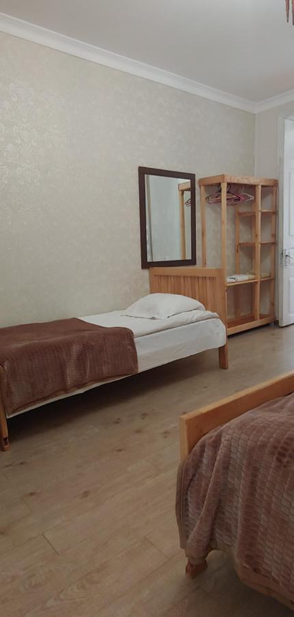 Ailama Guesthouse Местія Екстер'єр фото