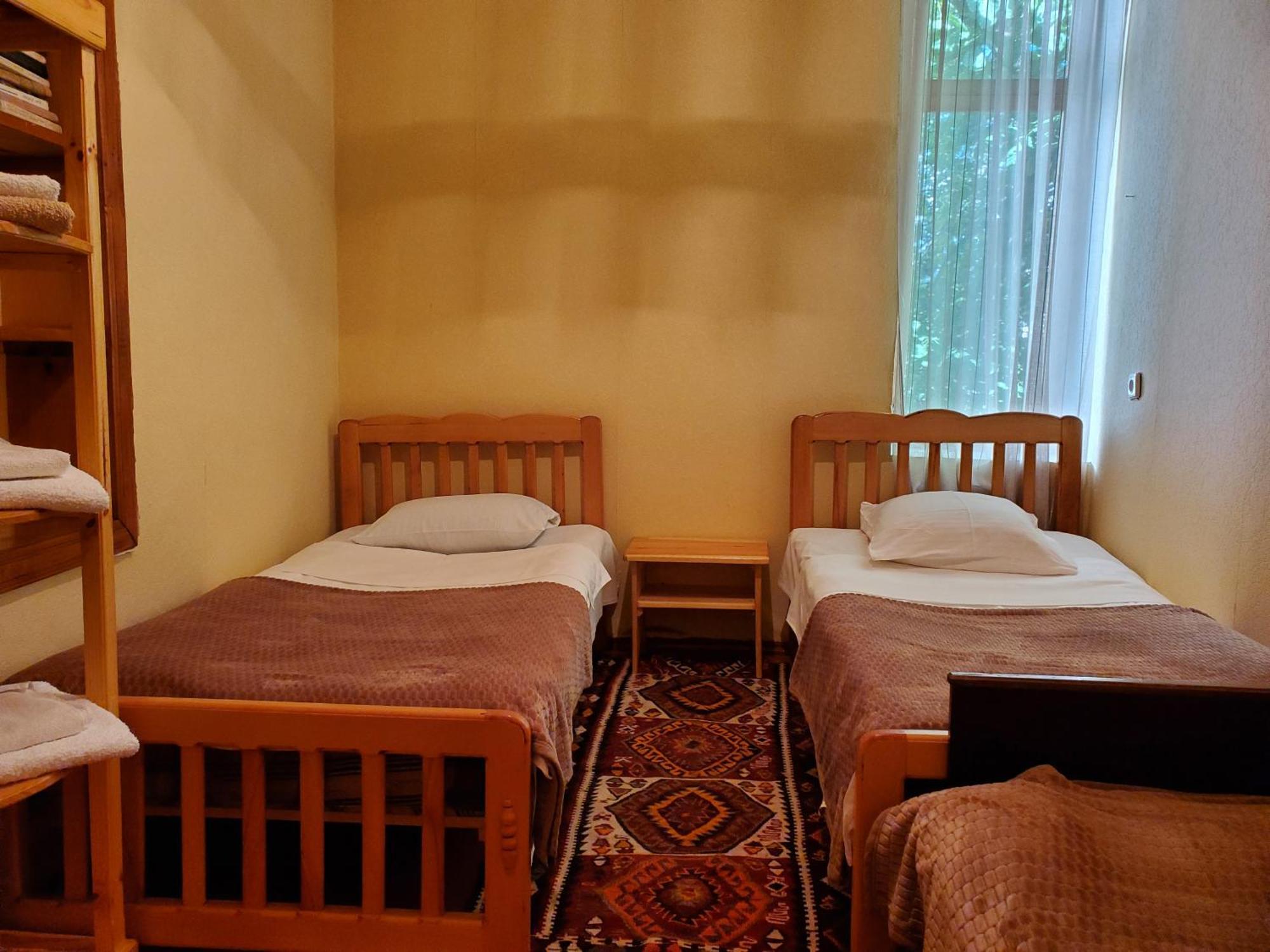Ailama Guesthouse Местія Номер фото